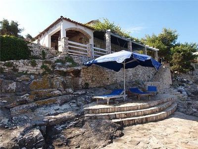 Beach House Island Vis
