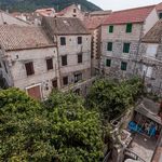 Stylish Komiza House Perfect for Family Vacations