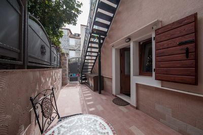 Stylish Komiza House Perfect for Family Vacations