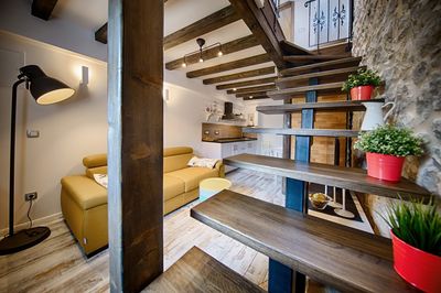 Stylish Komiza House Perfect for Family Vacations