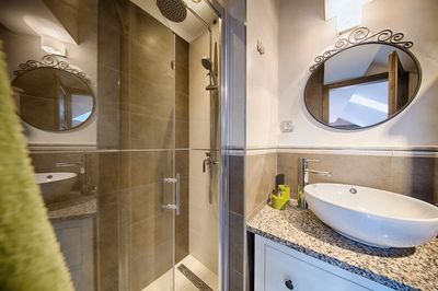 Stylish Komiza House Perfect for Family Vacations