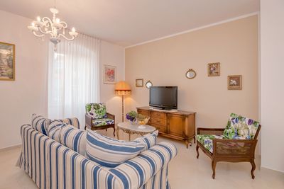 Stylish Seafront House with Sea View Terrace and Pool in Jelsa