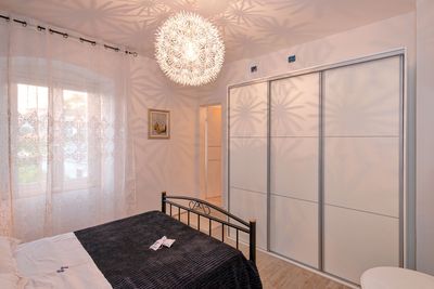 Stylish Seafront House with Sea View Terrace and Pool in Jelsa