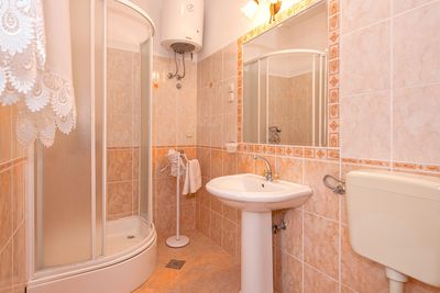 Stylish Seafront House with Sea View Terrace and Pool in Jelsa