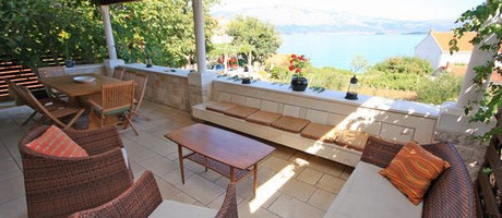 Lumbarda Holiday House with Beautiful Sea Views near Beach