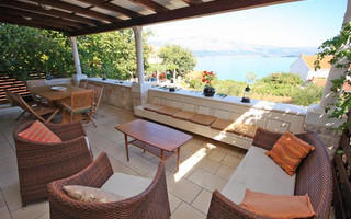 Lumbarda Holiday House with Beautiful Sea Views near Beach