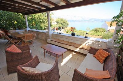 Lumbarda Holiday House with Beautiful Sea Views near Beach