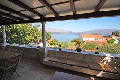 Lumbarda Holiday House with Beautiful Sea Views near Beach