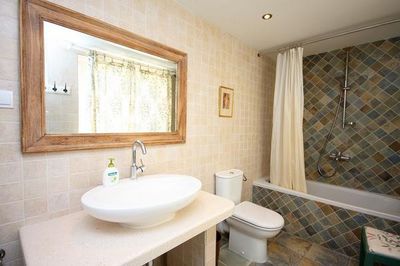 Lumbarda Holiday House with Beautiful Sea Views near Beach