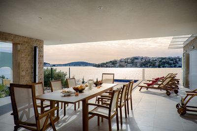 Luxury Beachfront Villa in Rogoznica with Beautiful Terrace and Private Pool 