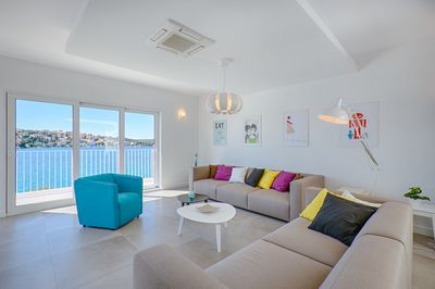 Luxury Beachfront Villa in Rogoznica with Beautiful Terrace and Private Pool 