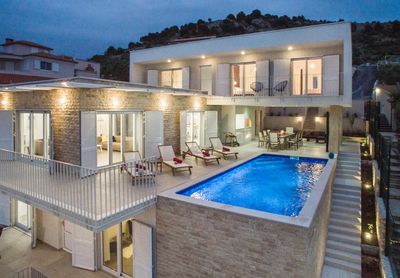 Luxury Beachfront Villa in Rogoznica with Beautiful Terrace and Private Pool 