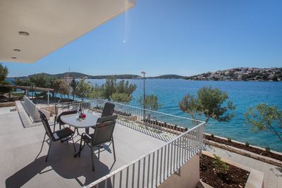 Luxury Beachfront Villa in Rogoznica with Beautiful Terrace and Private Pool 