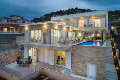 Luxury Beachfront Villa in Rogoznica with Beautiful Terrace and Private Pool 