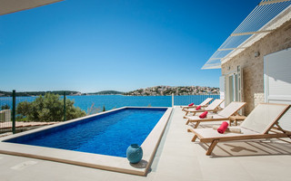 Luxury Beachfront Villa in Rogoznica with Beautiful Terrace and Private Pool 