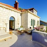 Luxury Seaside Villa in Dubrovnik Center 