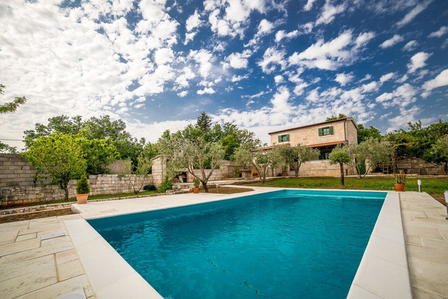 Charming 6 person Holiday House in Posedarje near Zadar
