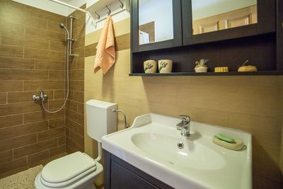 Charming 6 person Holiday House in Posedarje near Zadar