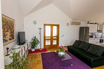 Charming Holiday Villa with Pool in Kastel Kambelovac near Split 