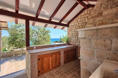 Adorable Beachfront Holiday Villa with Pool in Ciovo near Trogir