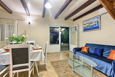 Adorable Beachfront Holiday Villa with Pool in Ciovo near Trogir