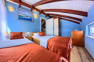 Adorable Beachfront Holiday Villa with Pool in Ciovo near Trogir
