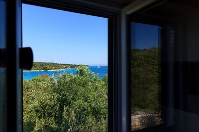 Adorable Beachfront Holiday Villa with Pool in Ciovo near Trogir
