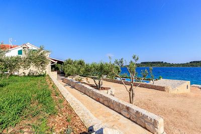 Adorable Beachfront Holiday Villa with Pool in Ciovo near Trogir