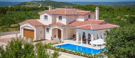 Sea View Villa with Pool and Boat Mooring in Riviera Sibenik