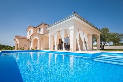 Sea View Villa with Pool and Boat Mooring in Riviera Sibenik