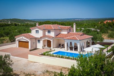 Sea View Villa with Pool and Boat Mooring in Riviera Sibenik