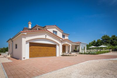 Sea View Villa with Pool and Boat Mooring in Riviera Sibenik