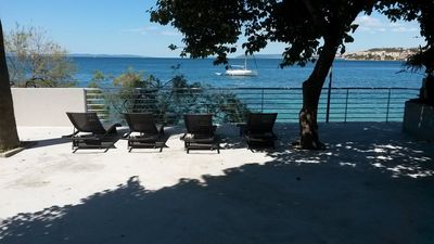 Charming Beachfront Apartment House near Split