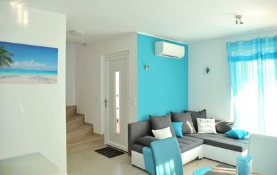 Lovely Seafront Holiday House with Pool in Vinisce Trogir Riviera