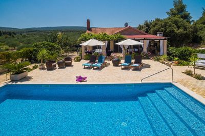 Charming Croatian Beach Villa Mirca with Pool 