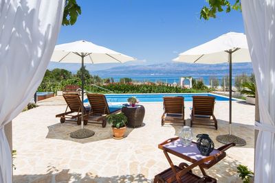 Charming Croatian Beach Villa Mirca with Pool 