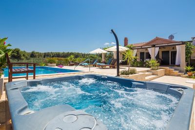 Charming Croatian Beach Villa Mirca with Pool 
