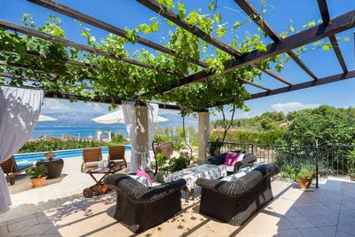 Charming Croatian Beach Villa Mirca with Pool 