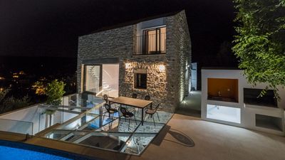 Island Brac Stone Villa with Indoor and Outdoor Swimming Pool in Sutivan