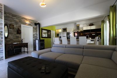 Island Brac Large Holiday House with Pool and Facilities for Children