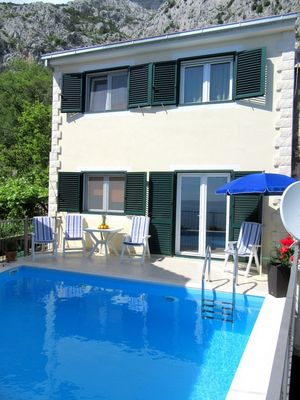 2 Bedroom Holiday House with Private Pool in Makarska Riviera