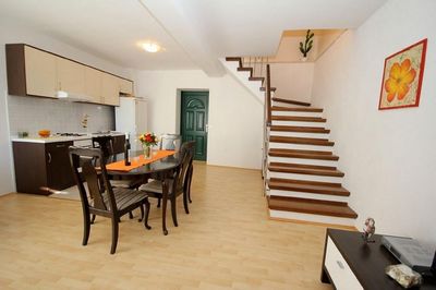 2 Bedroom Holiday House with Private Pool in Makarska Riviera