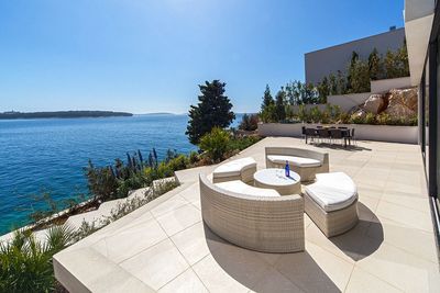 Exclusive Seafront Villa Primosten