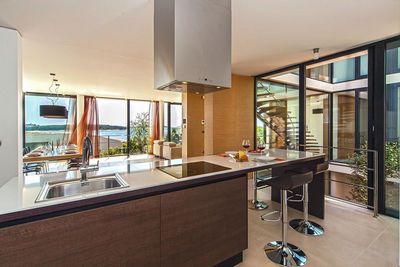 De Lux Villa with Indoor Swimming Pool in Primosten