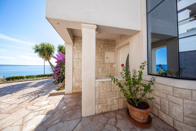 Amazing Beach Villa in Split Region