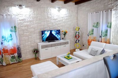 Stylish 3 Bedroom Villa with pool in Trogir Area