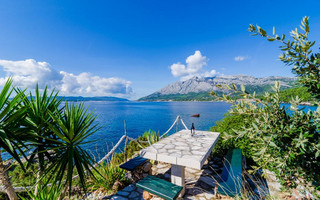 Beautiful Peljesac Seafront House with Private Beach Sauna & Fitness Room