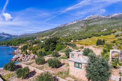 Beautiful Authentic Peljesac Seafront House with Private Beach 