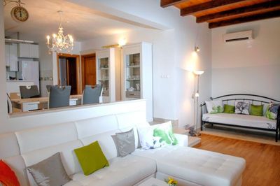 Stylish 3 Bedroom Villa with pool in Trogir Area