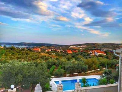 Stylish 3 Bedroom Villa with pool in Trogir Area